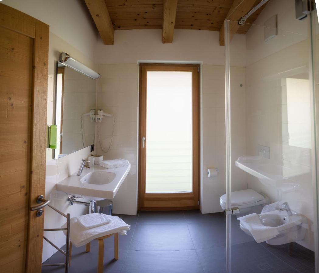 Garni Tuttotondo Hotel Levico Terme Bagian luar foto