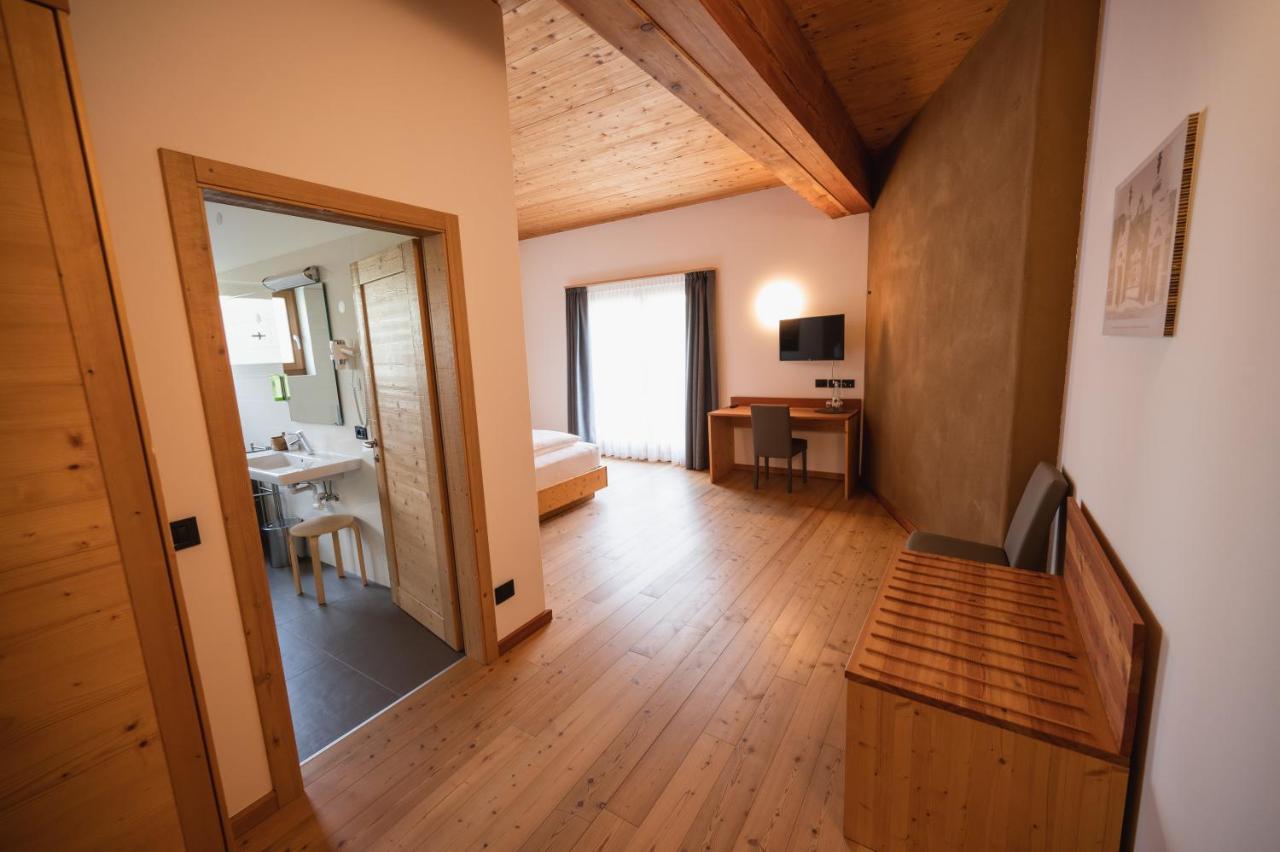 Garni Tuttotondo Hotel Levico Terme Ruang foto