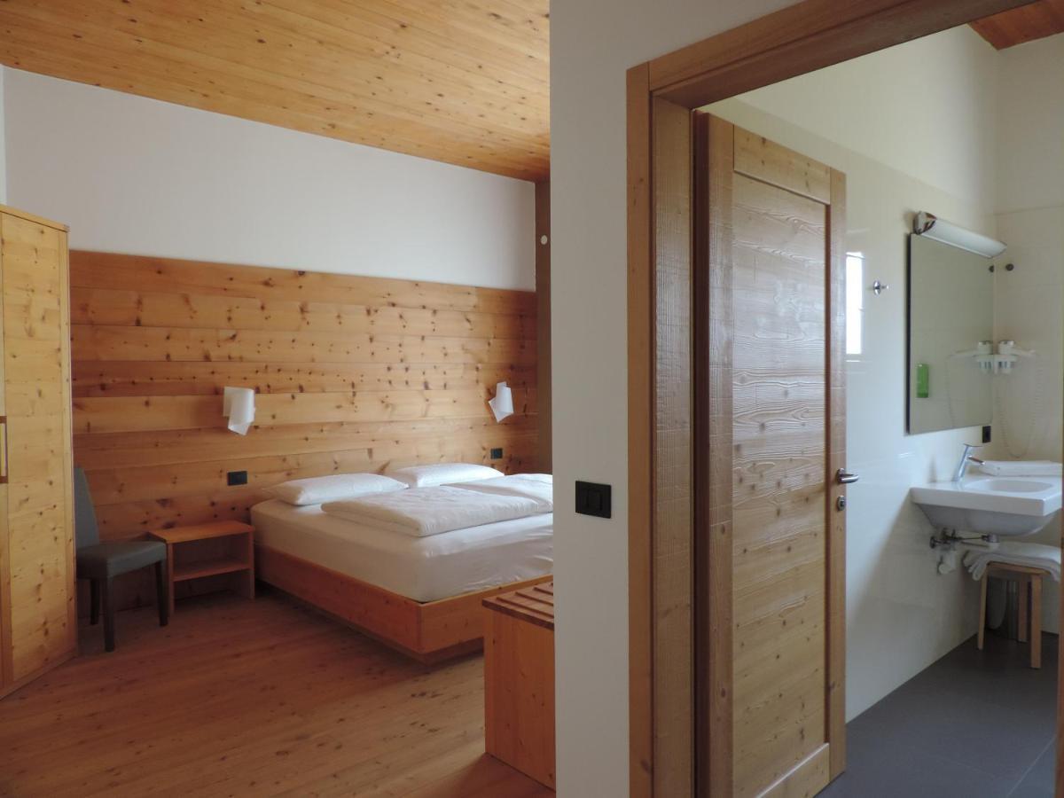 Garni Tuttotondo Hotel Levico Terme Ruang foto