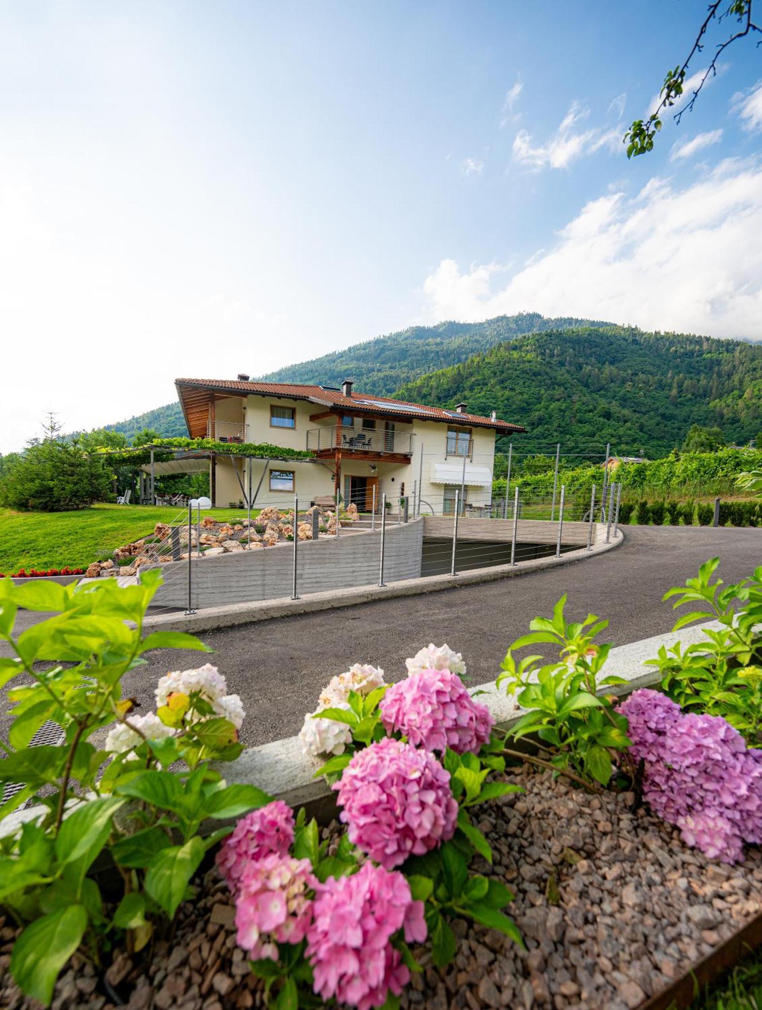 Garni Tuttotondo Hotel Levico Terme Bagian luar foto