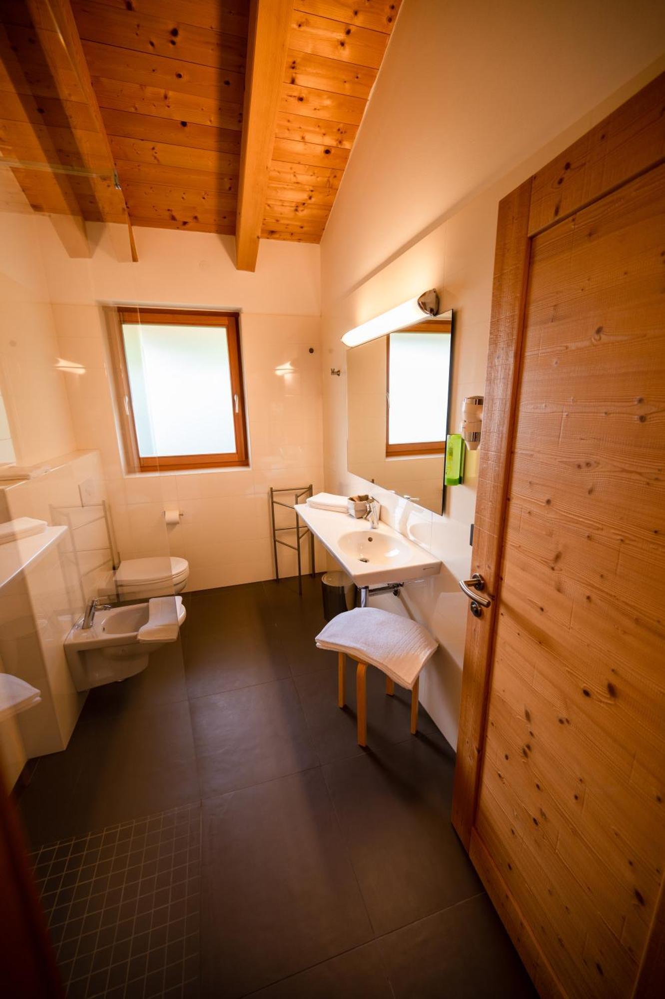Garni Tuttotondo Hotel Levico Terme Ruang foto